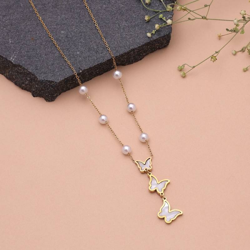White color anti tarnish necklace