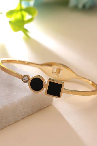 Black color anti tarnish bracelet