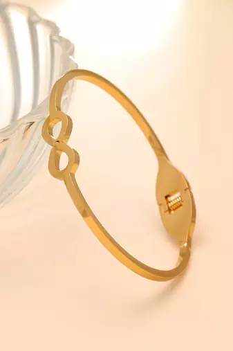 Gold color anti tarnish bracelet