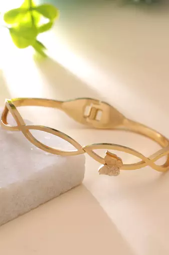 Gold color anti tarnish bracelet