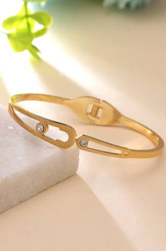 Gold color anti tarnish bracelet