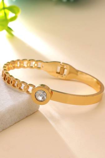 Gold color anti tarnish bracelet