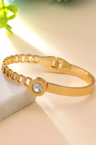 Gold color anti tarnish bracelet