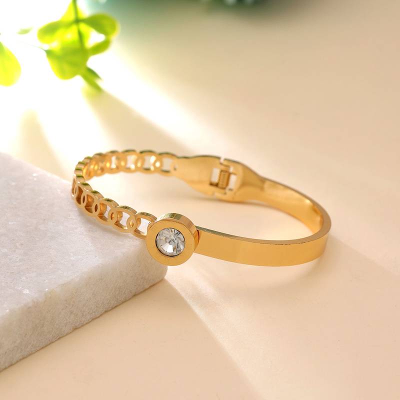 Gold color anti tarnish bracelet