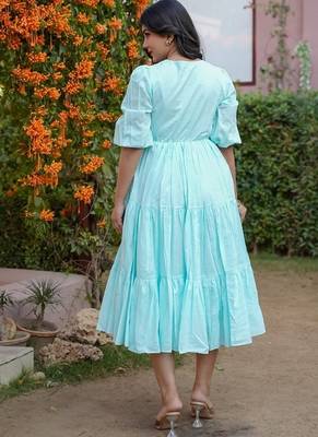 Sea green solid cotton tiered midi dress for women 2