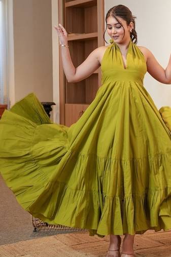 Green solid cotton tiered maxi dress for women