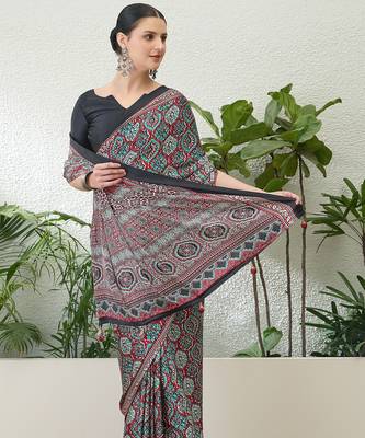 Red ethnic ready made saree with matching blouse 3