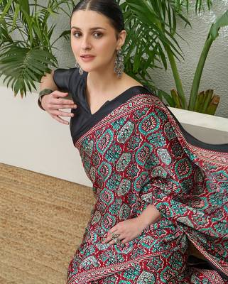 Red ethnic ready made saree with matching blouse 4