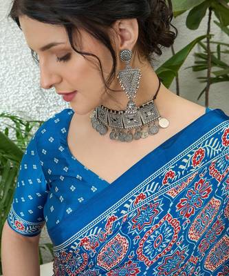 Blue printed ready to wear saree with unstitched blouse 5