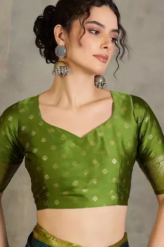 Blue elegant ready to drape saree with blouse material
