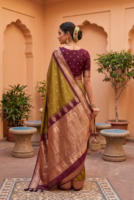 Olive green soft silk blend saree with zari weaving meenakari design 4