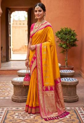 Yellow soft silk blend saree with zari weaving meenakari design 4