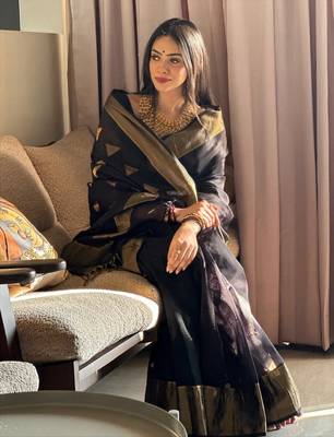 Black color art silk blend sarees with blouse 3