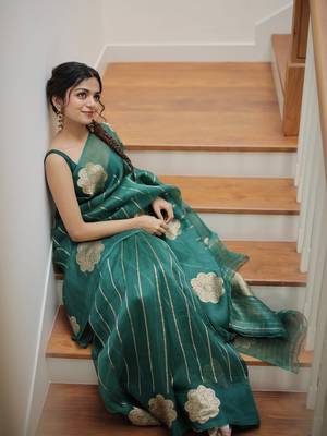 Green color art silk blend sarees with blouse 5