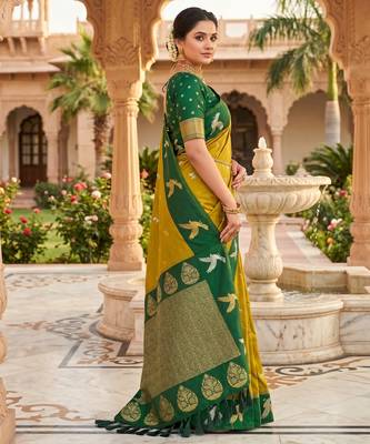 Lemon yellow soft silk blend saree with zari weaving meenakari design 4