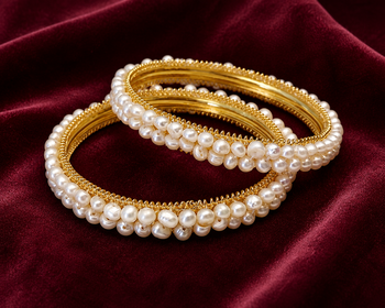 Pearl bangle set, gold-toned, white freshwater pearls, traditional style, 2