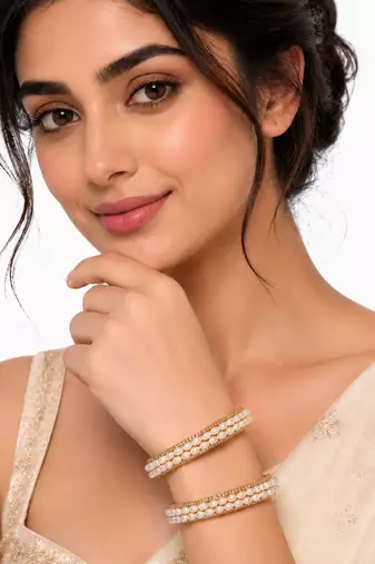 Pearl bangle set, white, gold-toned, double row pearl with rhinestone border,