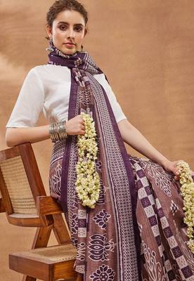 Wine floral silk blend regular saree with blouse 4