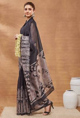 Black ethnic motifs silk blend regular saree with blouse 3