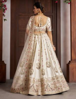 Luxurious White Lehenga with Elegant Thread & Peacock Design 3