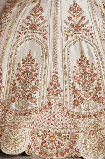 Elegant White bridal Lehenga with Double Dupatta & Multicolor Embroidery