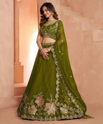 Elegant Floral Green Embroidered Tissue Lehenga Choli Set 2