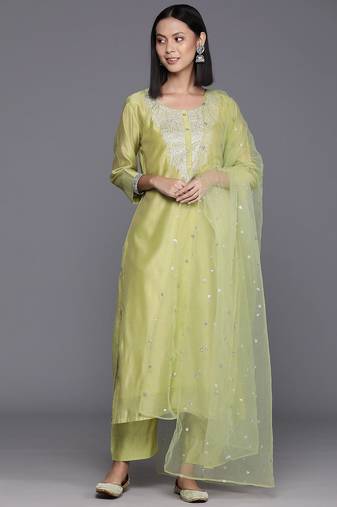 Floral embroidered regular chanderi silk kurta with trousers & dupatta
