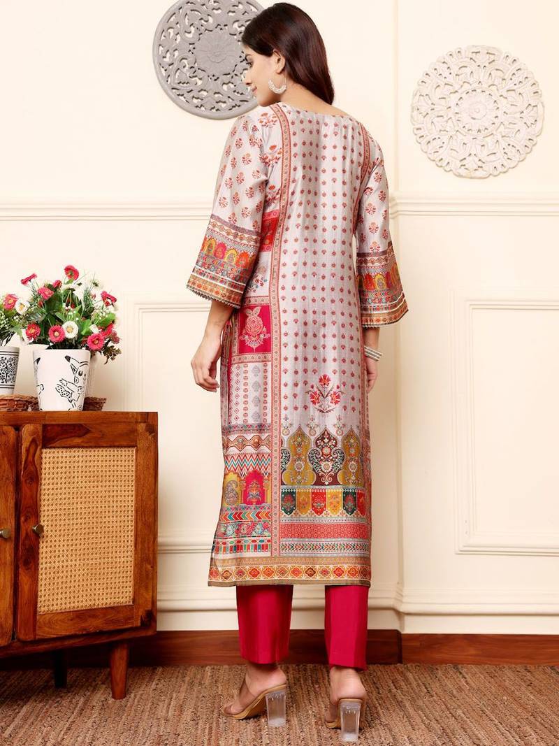 Ethnic motifs printed gotta patti notch neck chanderi silk kurta with trousers