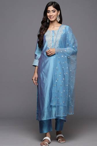 Floral embroidered chanderi silk kurta with trousers & dupatta