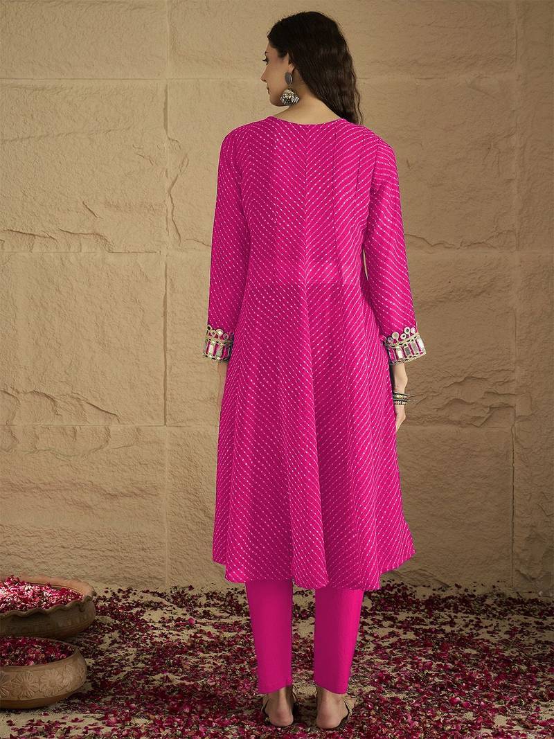 Women bandhani printed regular kurta with trousers