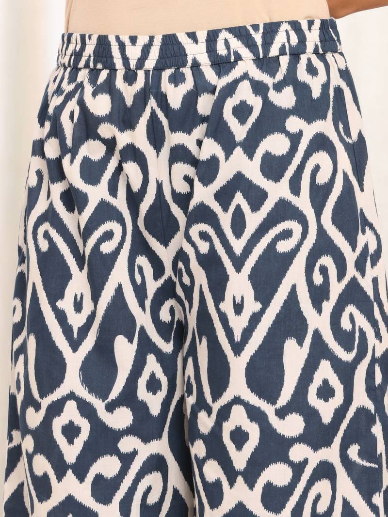 Women printed regular pure cotton kurta with trousers