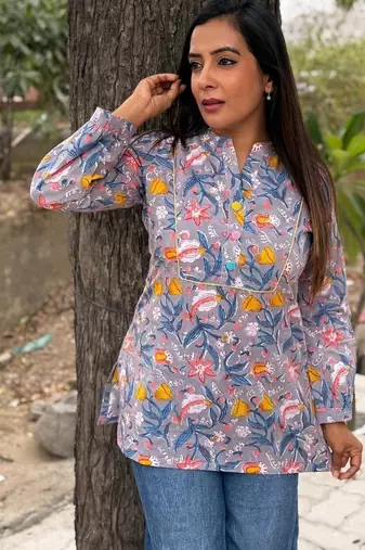 Grey floral printed cotton tunic top for women