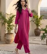 Women regular kurta with trousers