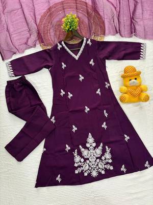 Purple cotton silk embroidered kurta set 3