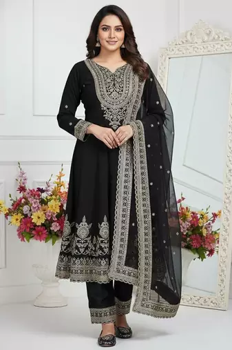 Black crepe embroidered kurta set