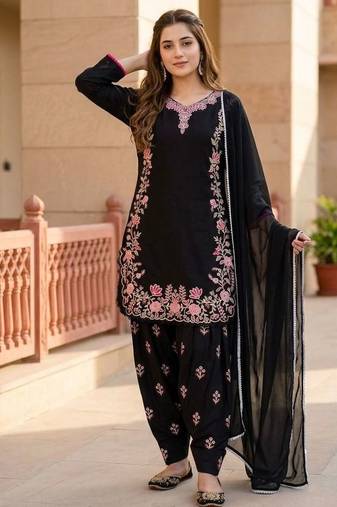 Black silk blend embroidered farshi salwar set