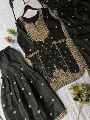Black silk blend embroidered sharara set 3