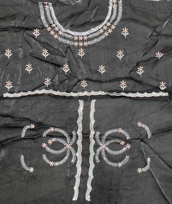 Grey fendy satin embroidered saree with unstitched blouse 4