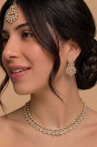 Minimal radiance necklace set