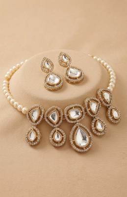 Crystal teardrop bridal set 3