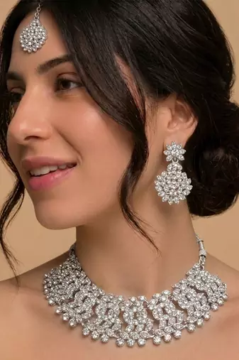 Radiance bridal maang tikka set