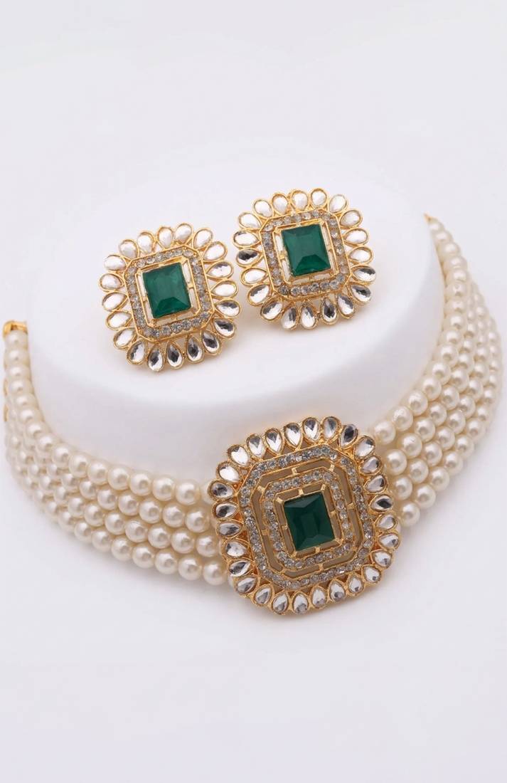 Emerald pearl bridal choker set