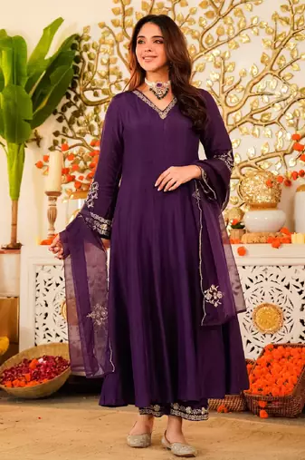 Women's wine viscose embroidered flared kurta set with dupatta and pant
