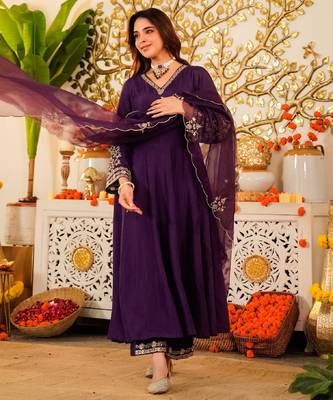 Women's wine viscose embroidered flared kurta set with dupatta and pant 3