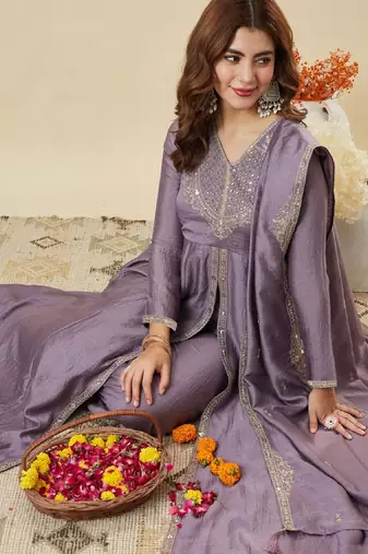 Women's lavender silk blend embroidered kurta set with palazzo and dupatta