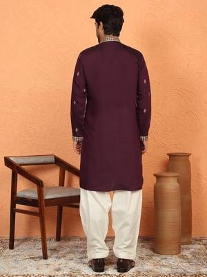 cotton silk zari embroidered yoke design wine kurta 4