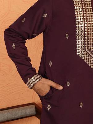 cotton silk zari embroidered yoke design wine kurta 5