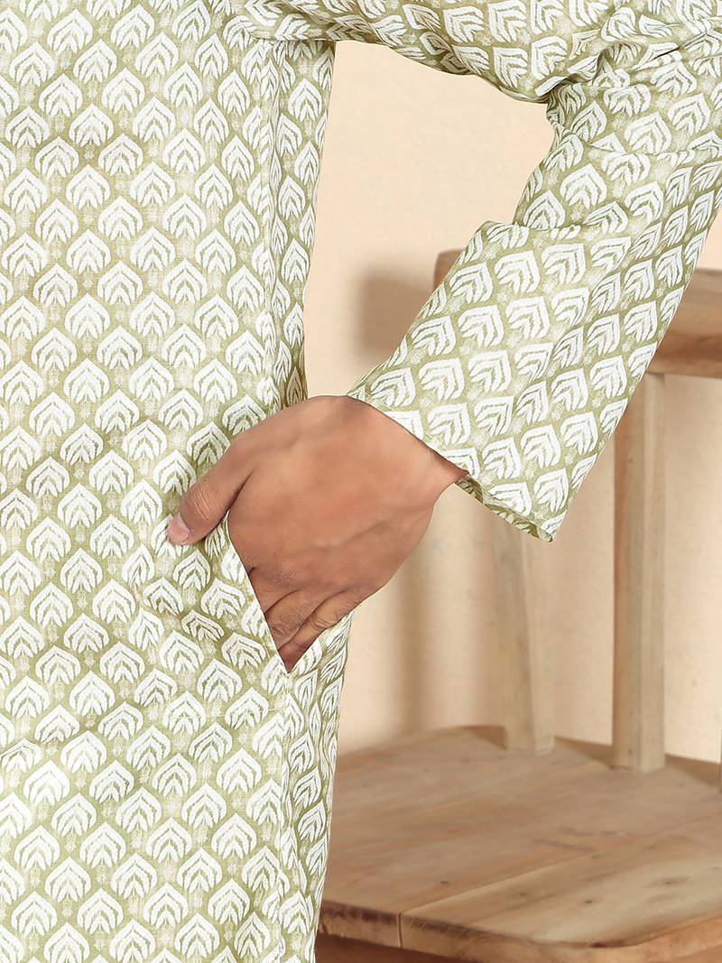 cotton blend leaf prints green knee length kurta