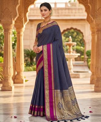 Navy blue soft  silk with zari weaving chex &  rich pallu with contrast silk blouse 2