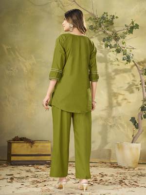 Ollive pure cotton embroidered co-ord set 2